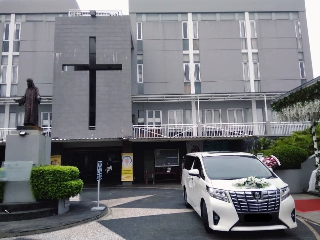 Sewa alphard jakarta untuk pernikahan
