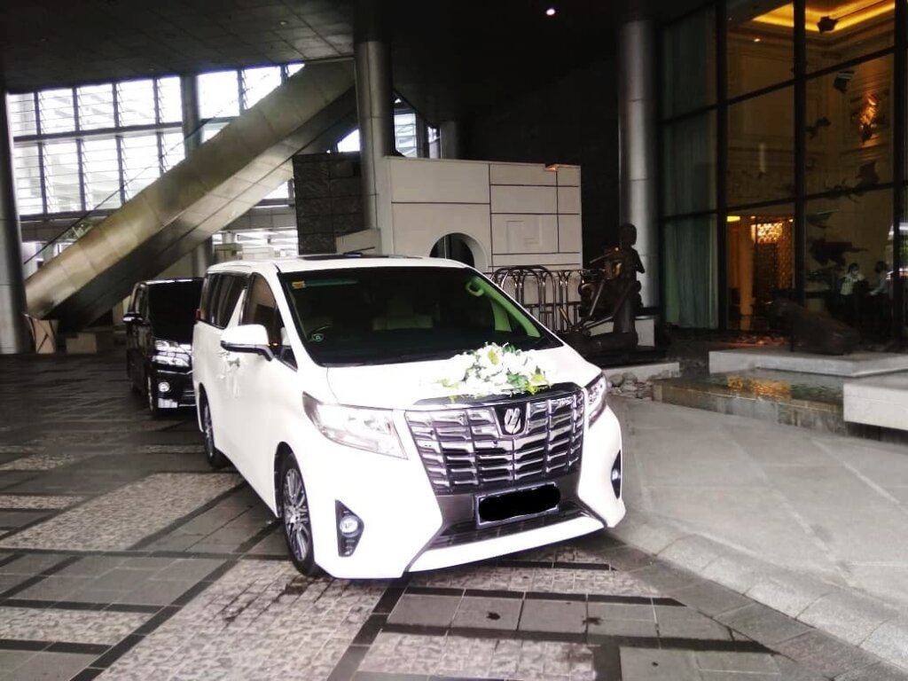 Sewa alphard jakarta untuk pernikahan mewah