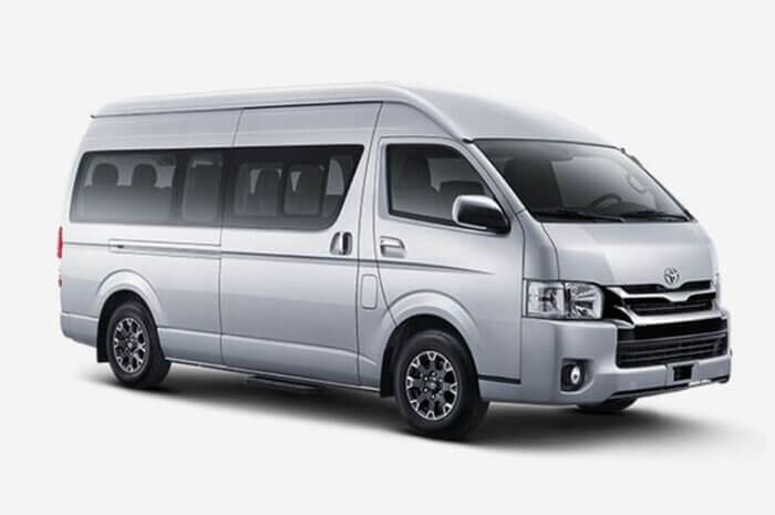 rental mobil 10 penumpang