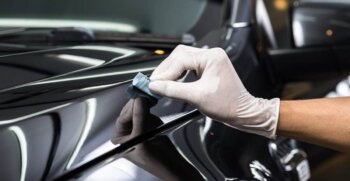 19. Tips Merawat Cat Mobil Hitam Agar Tetap Awet dan Elegan